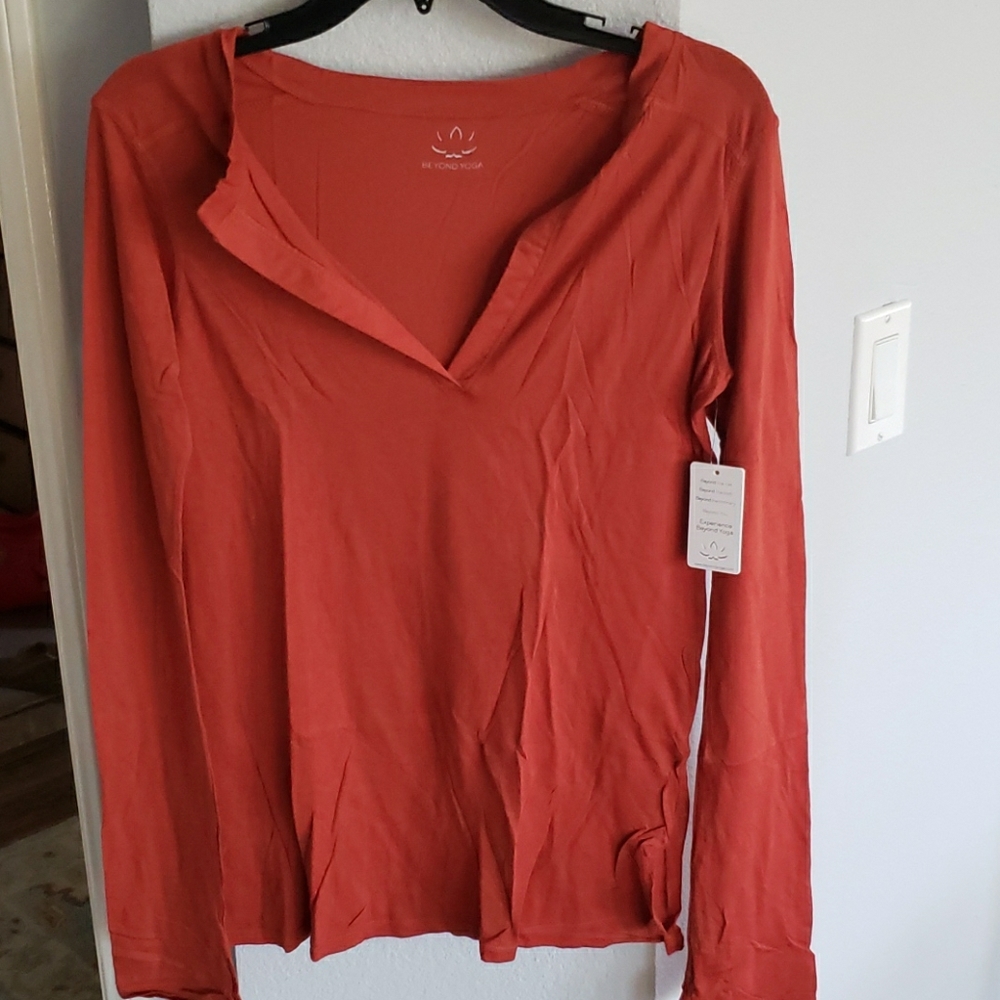 NWT Beyond Yoga Long Sleeve Top Cinnamon XS